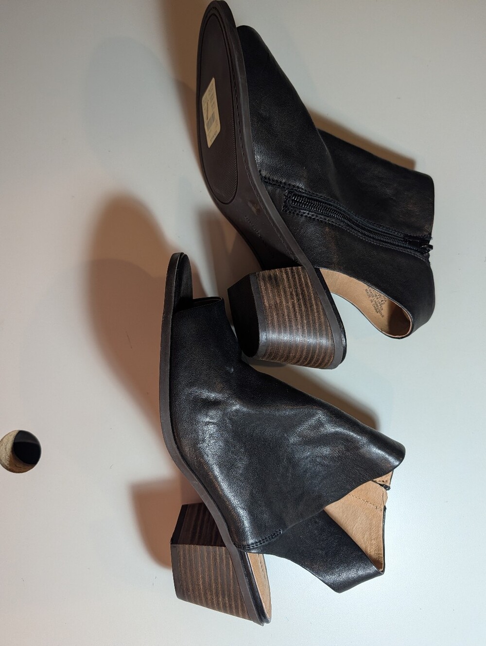 Lucky Brand Woman's 10W Baaka Black Leather Peep-Toe Slingback Heels - Picture 2 of 7